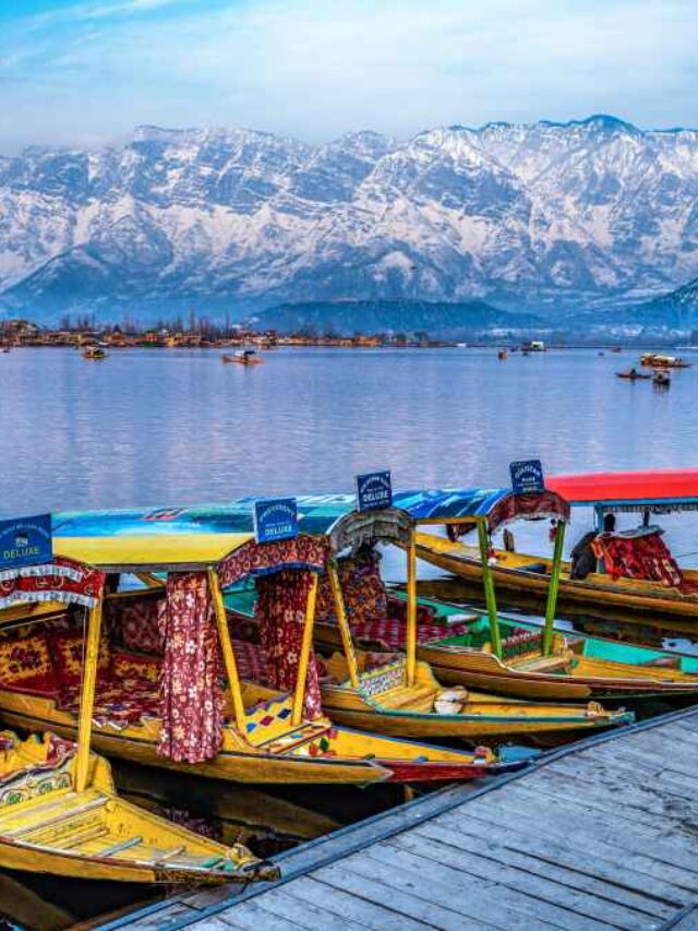 7 Must-Visit Tourist Attractions in Jammu & Kashmir