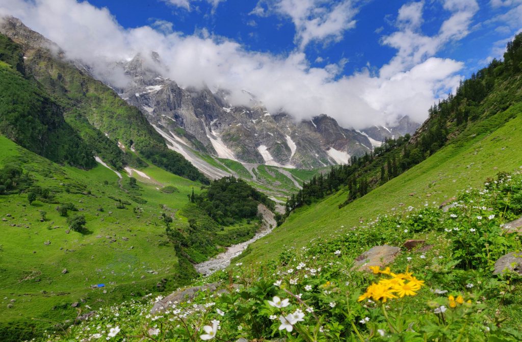 Beas Kund Trek Trekking trip for students