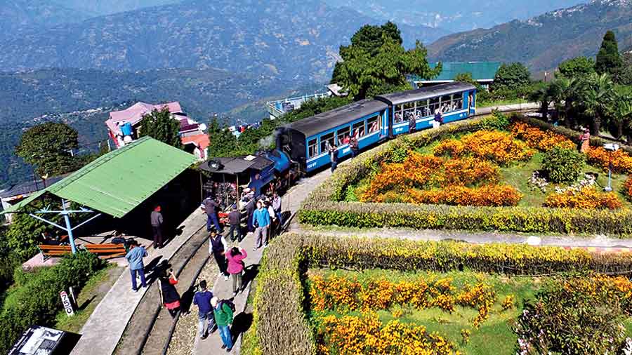 5 Unforgettable Toy Train Rides in India