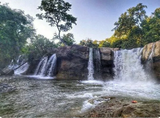 Pandharghati Waterfall Best Places To Explore In Amravati 2022