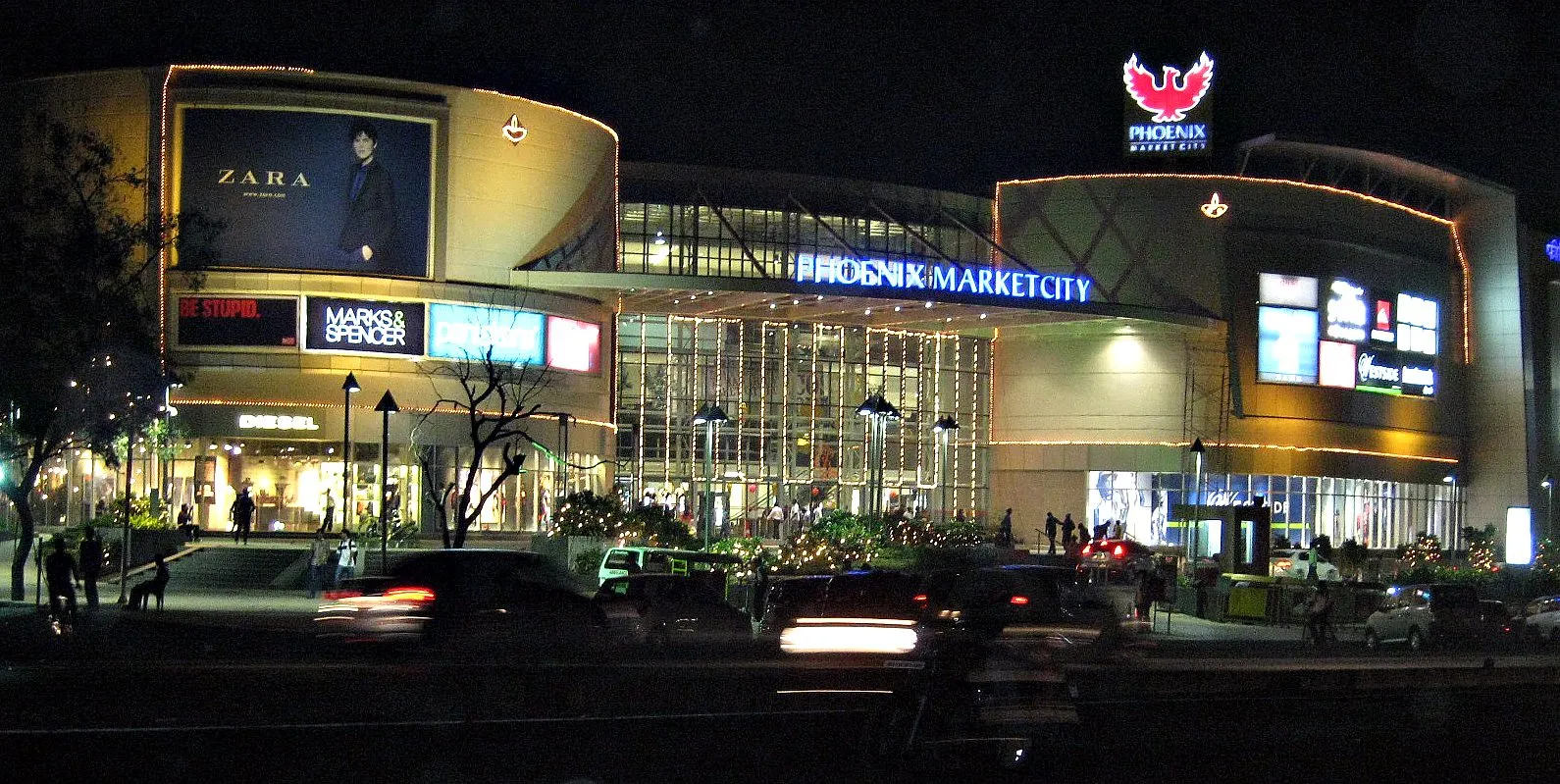 Phoenix Mall 35 Most Romantic Places To Visit In Pune For Couples