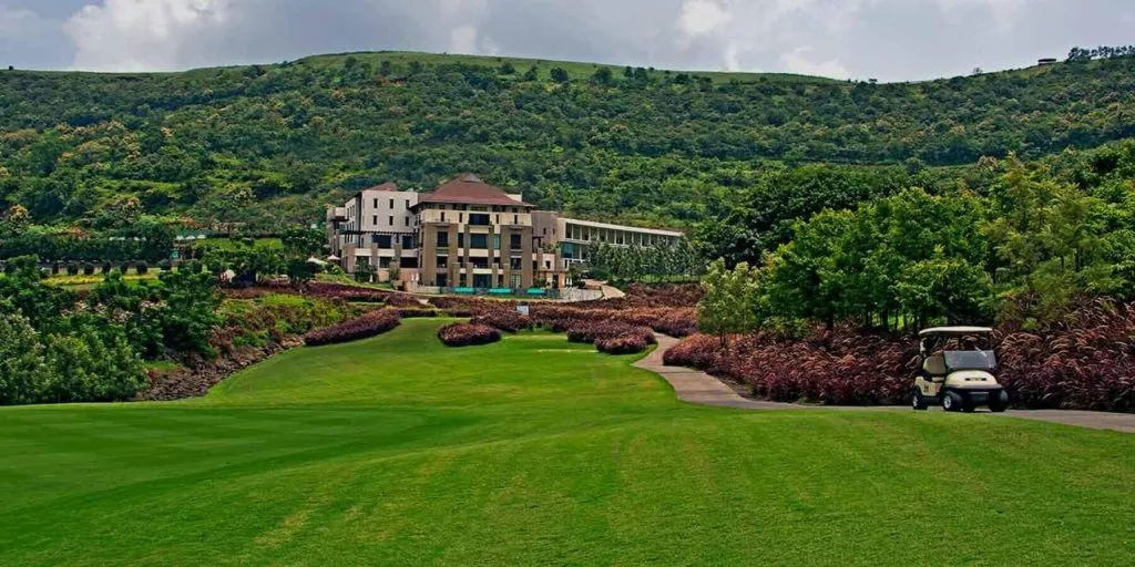 Oxford Golf Resort luxury weekend getaways from Pune