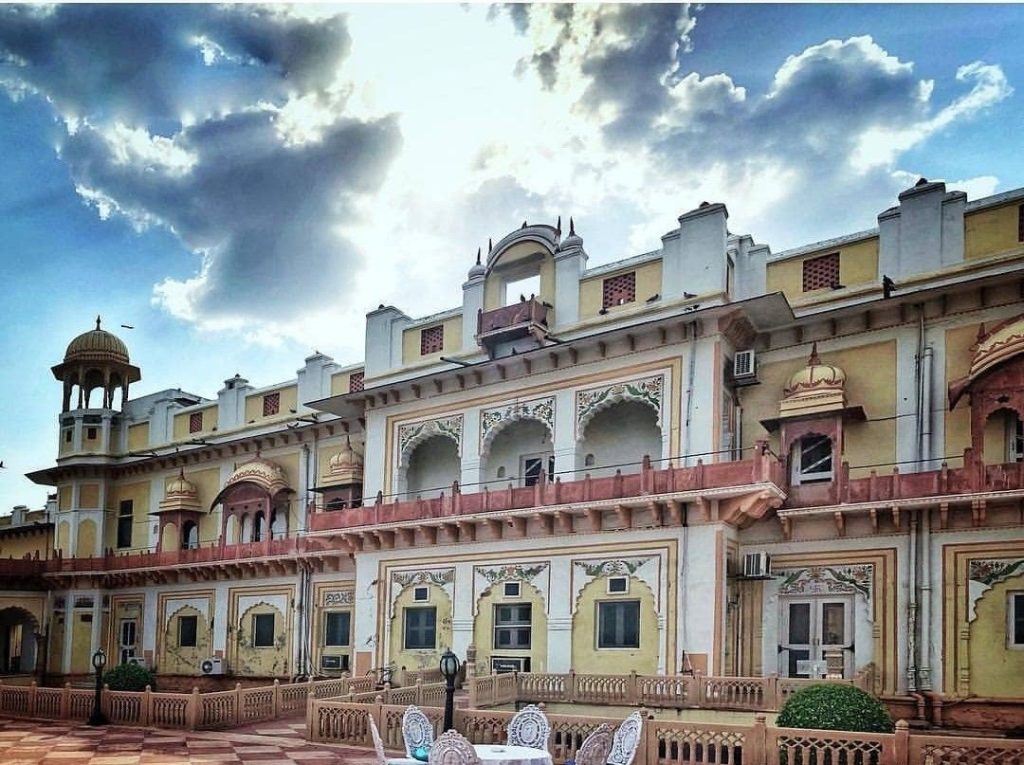 15 Resorts Near Delhi NCR With Activities • Travelothon