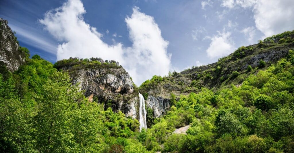 Best Waterfalls Near Pune