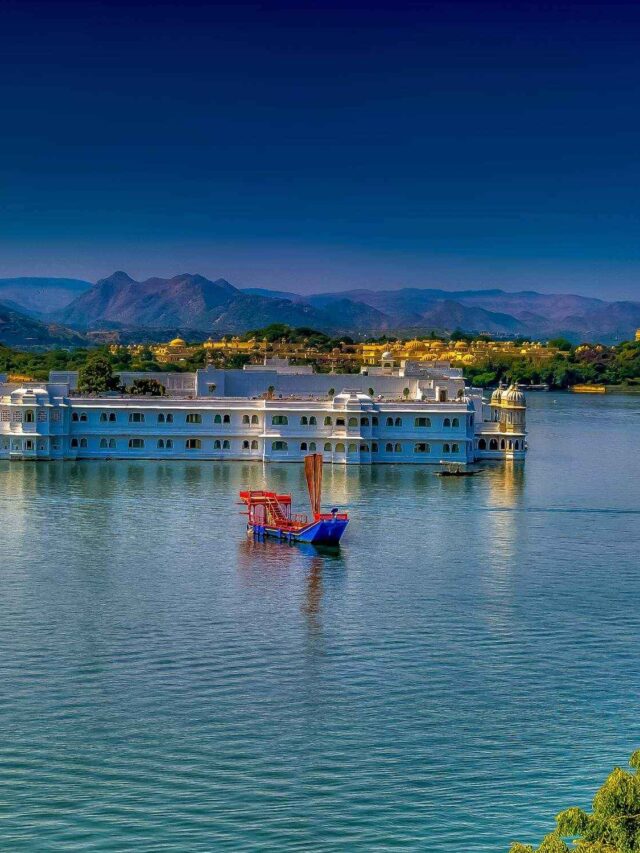 Lake-Palace-Udaipur_1_11zon