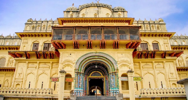 Nageshwarnath Temple