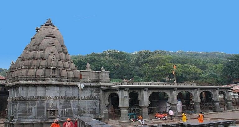 10 Famous Shiva Temples In Maharashtra • Travelothon