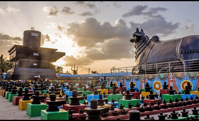 Kotilingeshwara Temple: Famous Temples in Karnataka