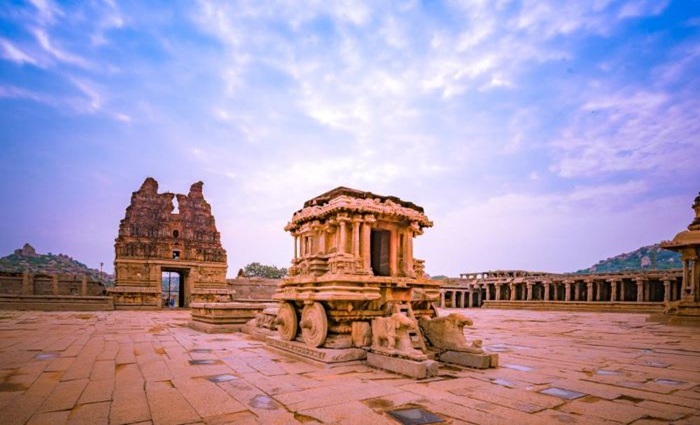 Shree Vijaya Vitthala Temple: Famous Temple in Karnataka