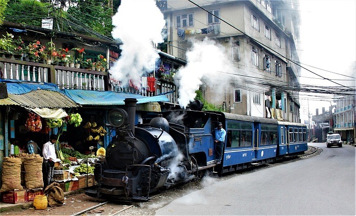 Darjeeling: One of the best places to travel in August in India.